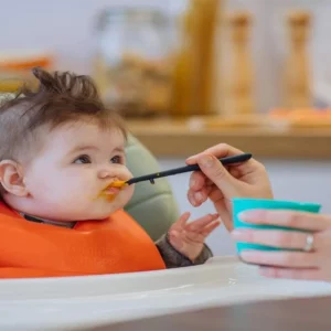 Tommee Tippee Lot de 4 Cuillères Thermosensibles 4M+ – Image 2